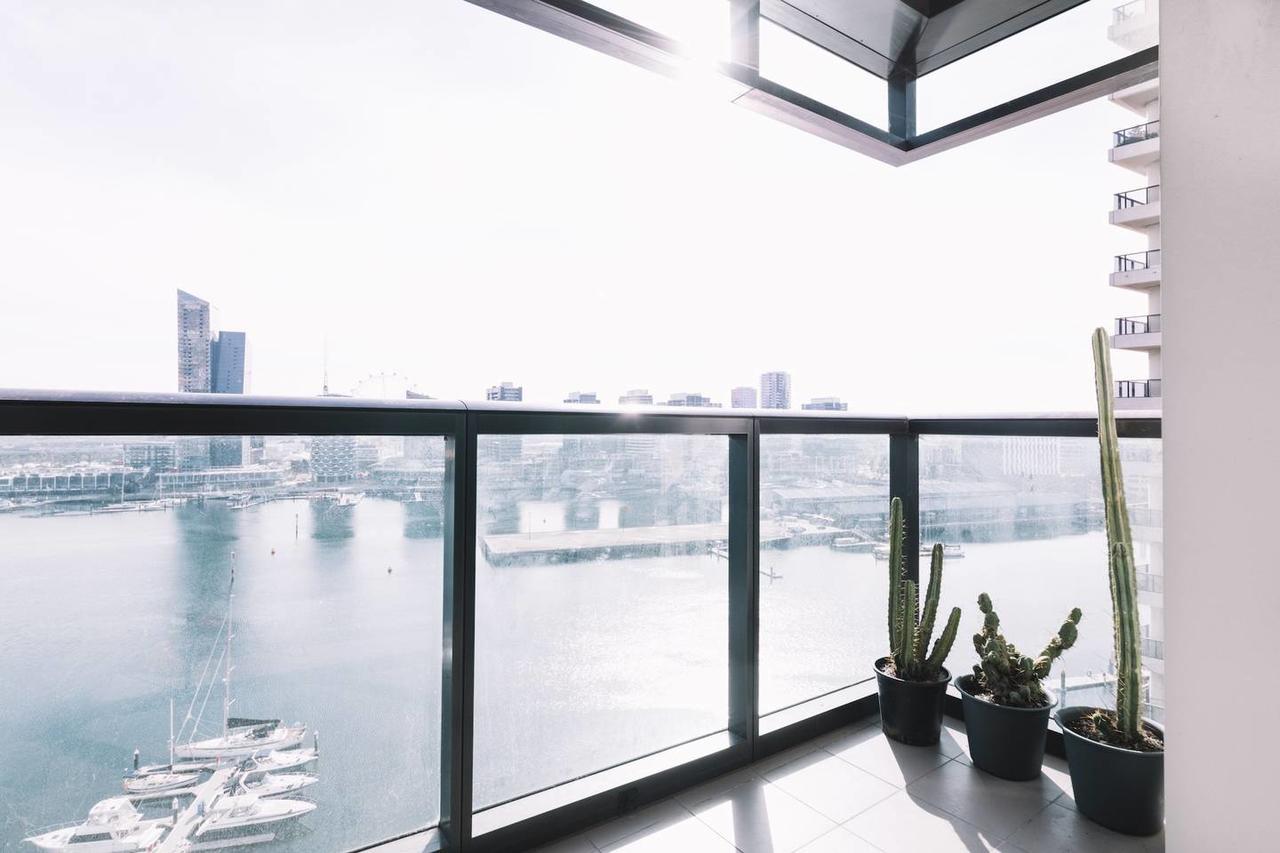 Апартаменты Experience Waterfront Luxury With Views Мельбурн Экстерьер фото